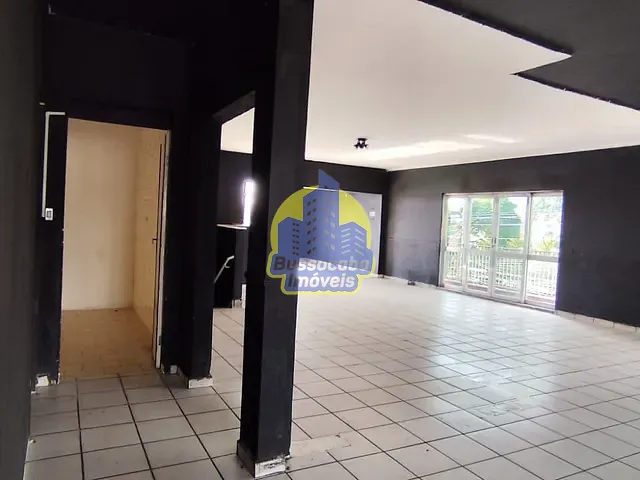Loja com 200m², para alugar, no bairro Umuarama em Osasco