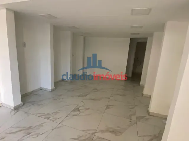 Loja com 35m², para alugar, no bairro Ano Bom em Barra Mansa
