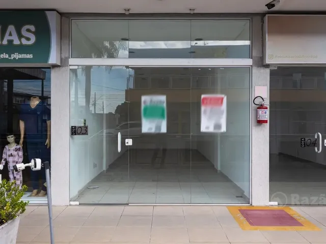 Loja para alugar, no bairro Novo Mundo em Curitiba