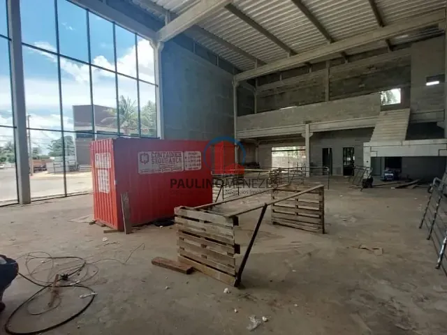 Loja com 422m², para alugar, no bairro Jardim Werner Plaas em Americana