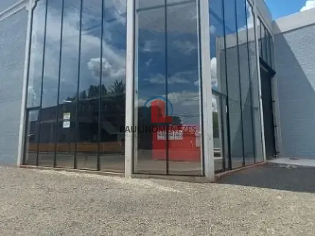 Loja com 422m², para alugar, no bairro Jardim Werner Plaas em Americana