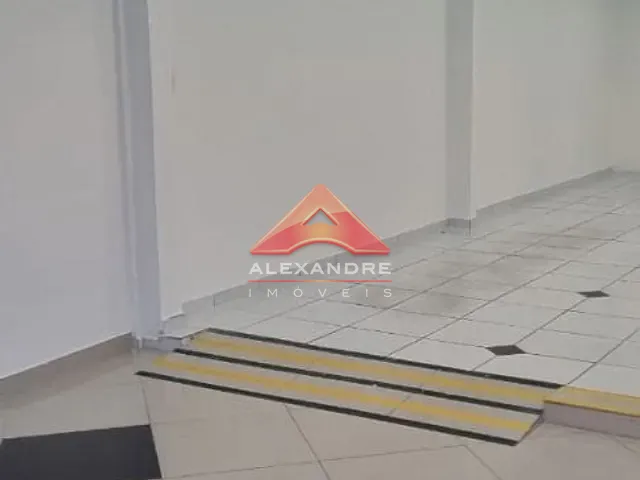 Loja com 392m², para alugar, no bairro Bosque dos Eucaliptos em São José dos Campos