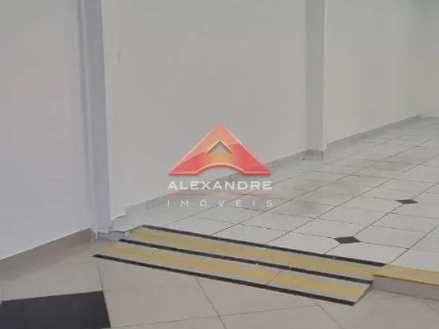 Loja com 392m², para alugar, no bairro Bosque dos Eucaliptos em São José dos Campos