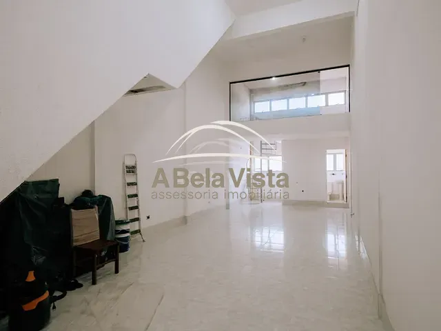 Loja com 111m², para alugar, no bairro Umuarama em Osasco