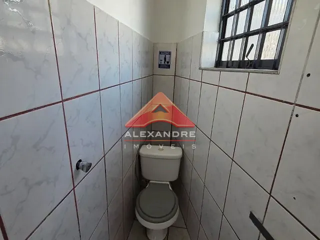 Loja com 630m², à venda, no bairro Jardim Ismênia em São José dos Campos