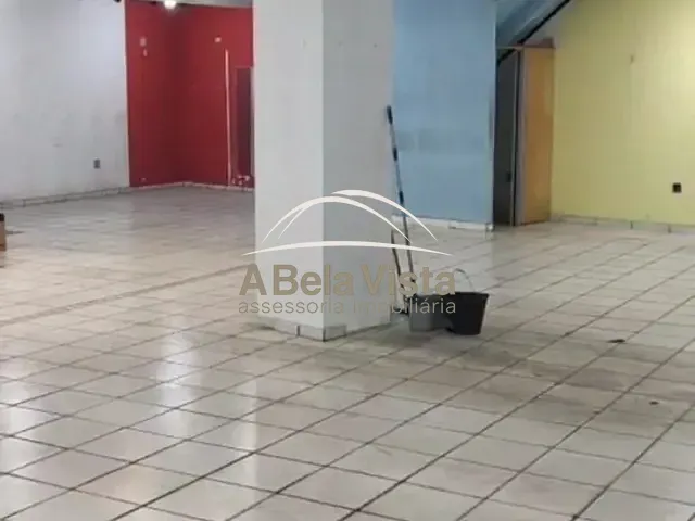 Loja com 316m², para alugar, no bairro Jardim Novo Horizonte em Carapicuíba