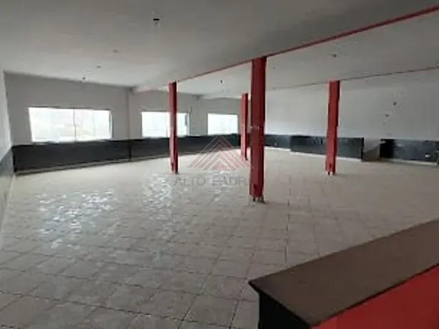Loja com 930m², à venda, no bairro Matriz em Mauá