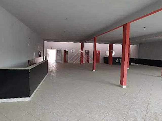 Loja com 930m², à venda, no bairro Matriz em Mauá