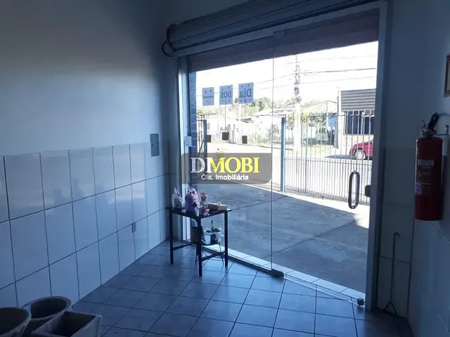 Loja com 24m², para alugar, no bairro Passos dos Ferreiros em Gravataí