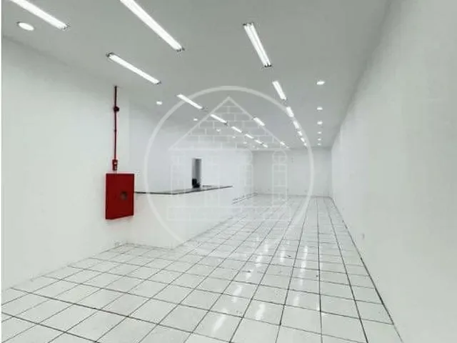 Loja com 400m², para alugar, no bairro Santo Amaro em São Paulo