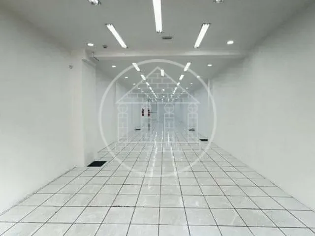 Loja com 400m², para alugar, no bairro Santo Amaro em São Paulo