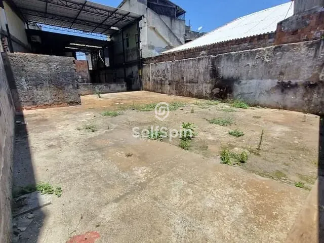 Loja com 345m², para alugar, no bairro Barreto em Niterói