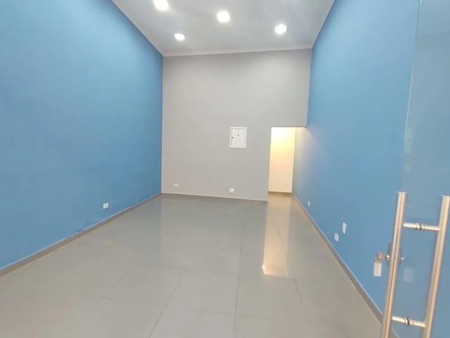Loja com 20m², para alugar, no bairro República em São Paulo