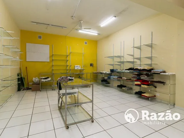 Loja para alugar, no bairro Centro em Curitiba