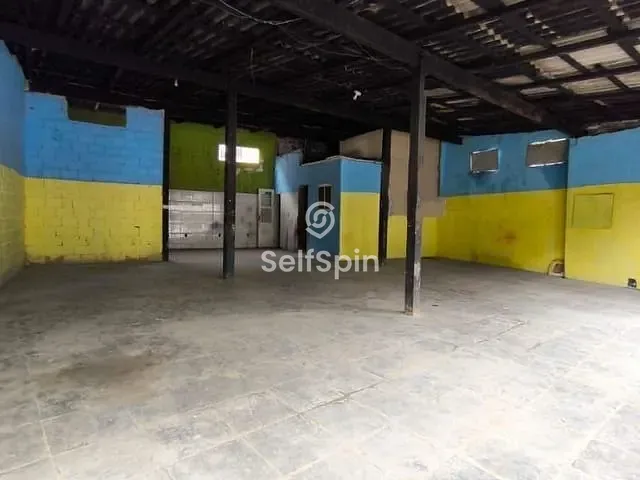 Loja com 100m², para alugar, no bairro Santa Rosa em Niterói