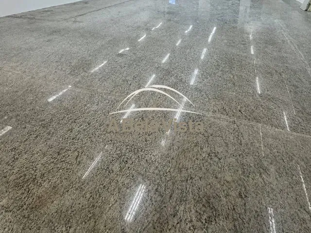 Loja para alugar, no bairro km 18 em Osasco
