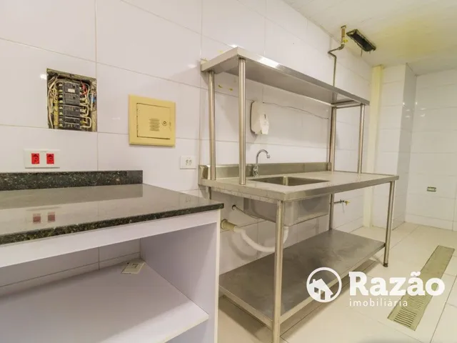 Loja para alugar, no bairro Centro em Curitiba