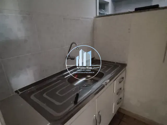 Loja com 150m², para alugar, no bairro Medicina em Pouso Alegre