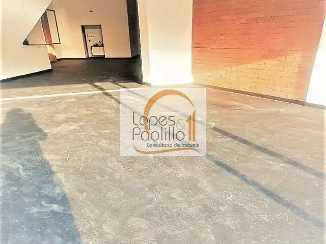 Loja com 250m², para alugar, no bairro Vila Thais em Atibaia