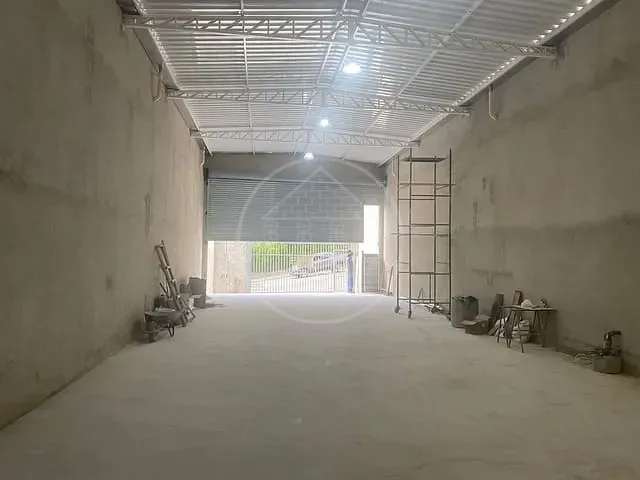 Loja com 227m², para alugar, no bairro Jardim Cruzeiro em São Paulo
