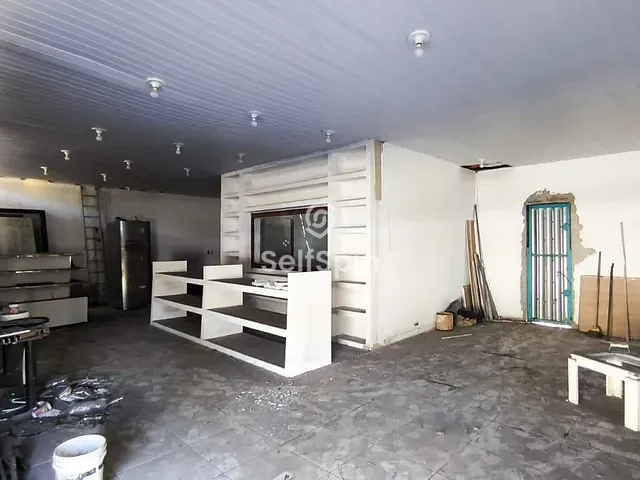 Loja com 200m², para alugar, no bairro Itaípu em Niterói