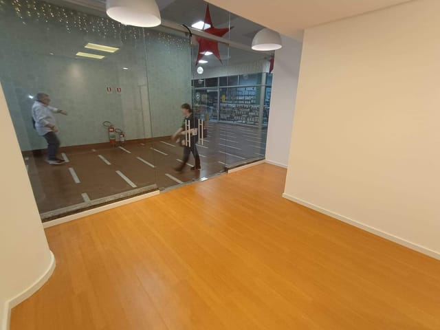 Loja com 45m², para alugar, no bairro República em São Paulo