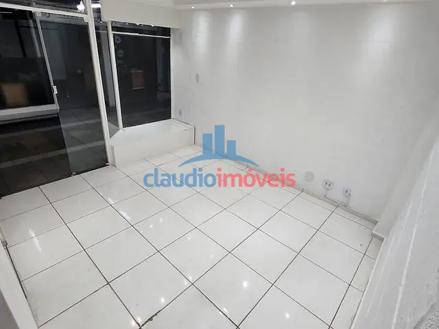 Loja para alugar, no bairro Centro em Barra Mansa