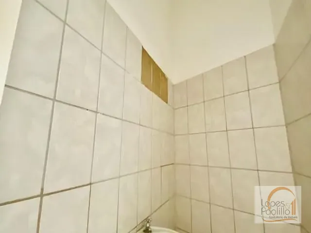 Loja com 140m², para alugar, no bairro Jardim das Cerejeiras em Atibaia