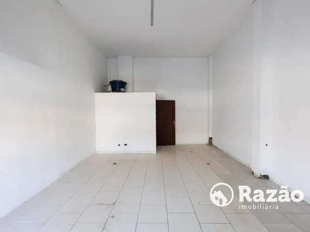 Loja para alugar, no bairro Cajuru em Curitiba