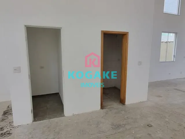 Loja com 312m², à venda, no bairro Vila Adyana em São José dos Campos