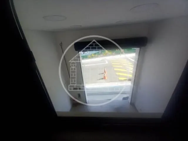 Loja com 25m², para alugar, no bairro Vila das Belezas em São Paulo