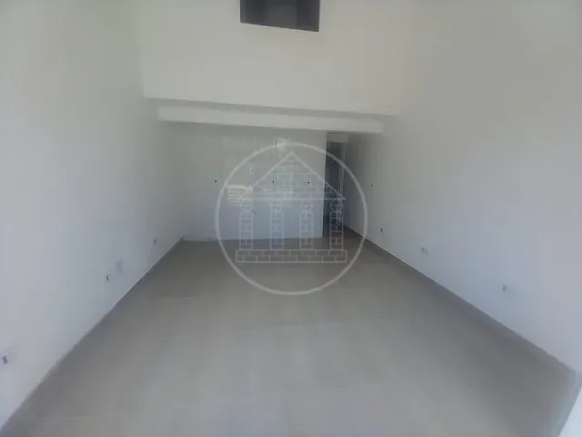 Loja com 25m², para alugar, no bairro Vila das Belezas em São Paulo