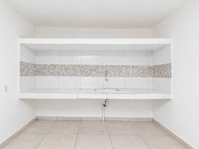 Loja com 35m², para alugar, no bairro Cambuci em São Paulo