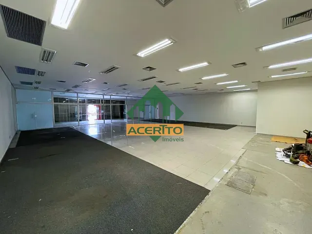 Loja com 386m², para alugar, no bairro São João em Araçatuba