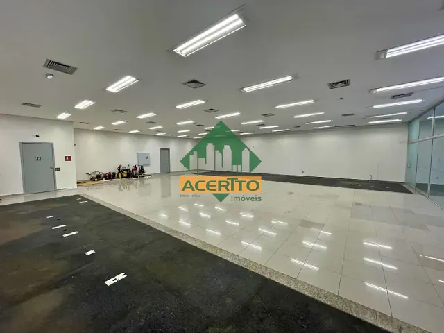 Loja com 386m², para alugar, no bairro São João em Araçatuba