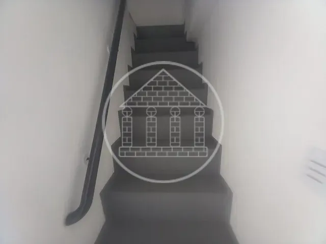 Loja com 21m², para alugar, no bairro Vila das Belezas em São Paulo