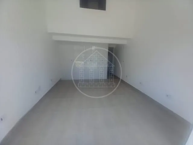 Loja com 21m², para alugar, no bairro Vila das Belezas em São Paulo