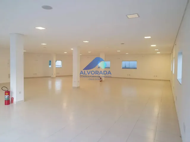 Loja com 585m², para alugar, no bairro Urbanova em São José Dos Campos
