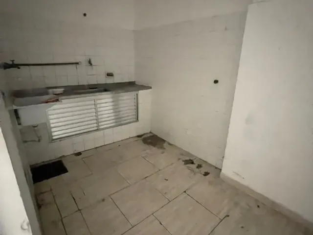 Loja com 84m², para alugar, no bairro Cambuci em São Paulo