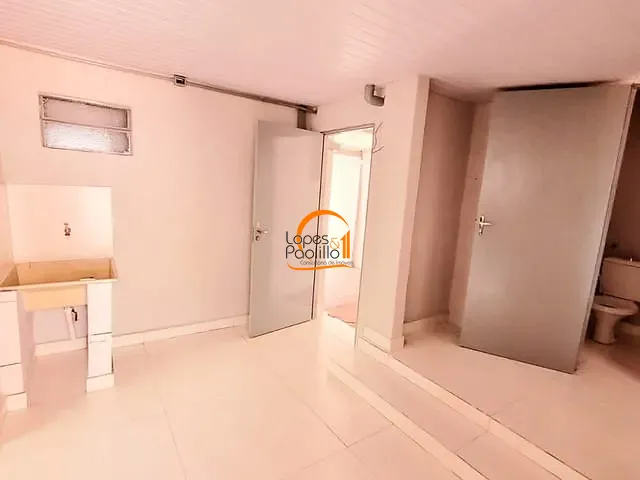 Loja com 330m², para alugar, no bairro Alvinópolis em Atibaia