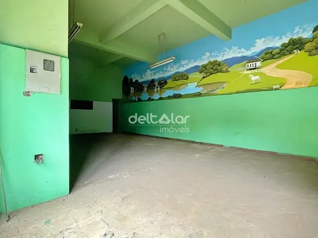 Loja com 100m², para alugar, no bairro Carlos Prates em Belo Horizonte
