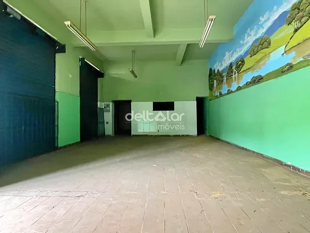 Loja com 100m², para alugar, no bairro Carlos Prates em Belo Horizonte