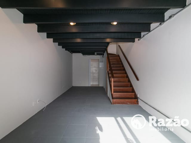 Loja para alugar, no bairro Bom Retiro em Curitiba