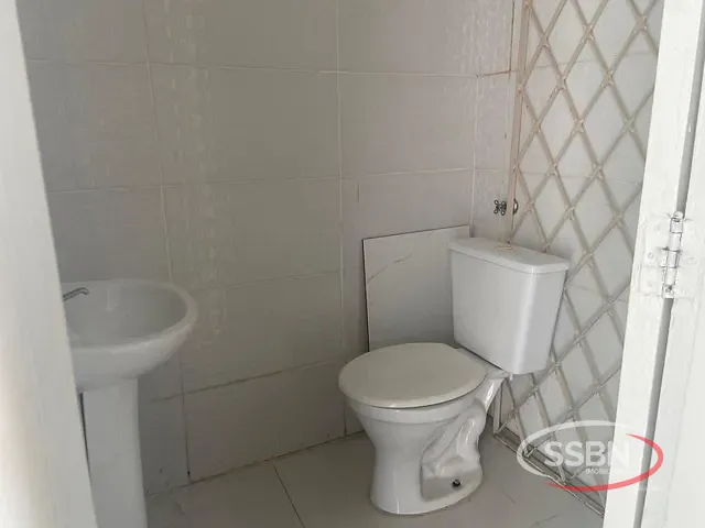 Loja à venda ou para alugar, no bairro Centro em Nova Odessa
