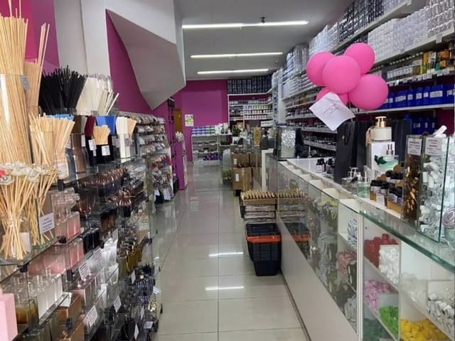 Loja com 240m², para alugar, no bairro Sé em São Paulo