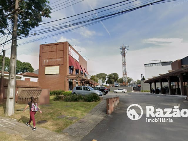 Loja para alugar, no bairro Água Verde em Curitiba