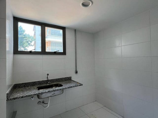 Loja com 250m², à venda ou para alugar, no bairro Vila Romana em São Paulo