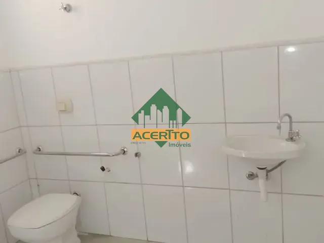 Loja com 26m², para alugar, no bairro Vila Industrial em Araçatuba