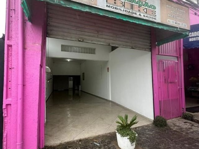 Loja com 100m², para alugar, no bairro Jardim dos Ipês em Cotia
