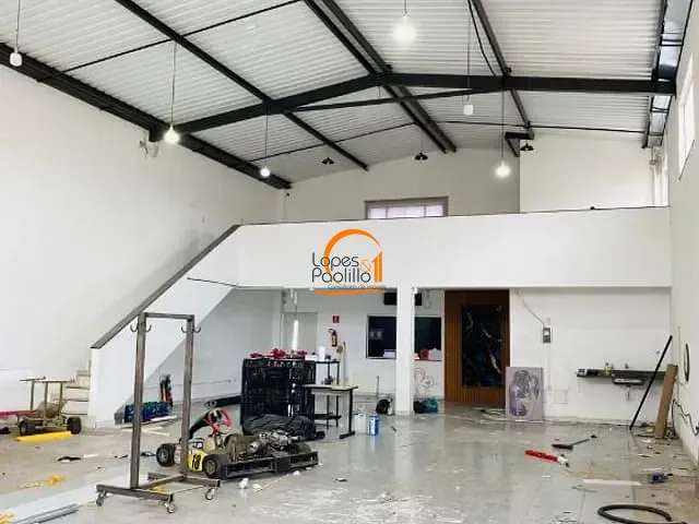 Loja com 300m², à venda ou para alugar, no bairro Alvinópolis em Atibaia
